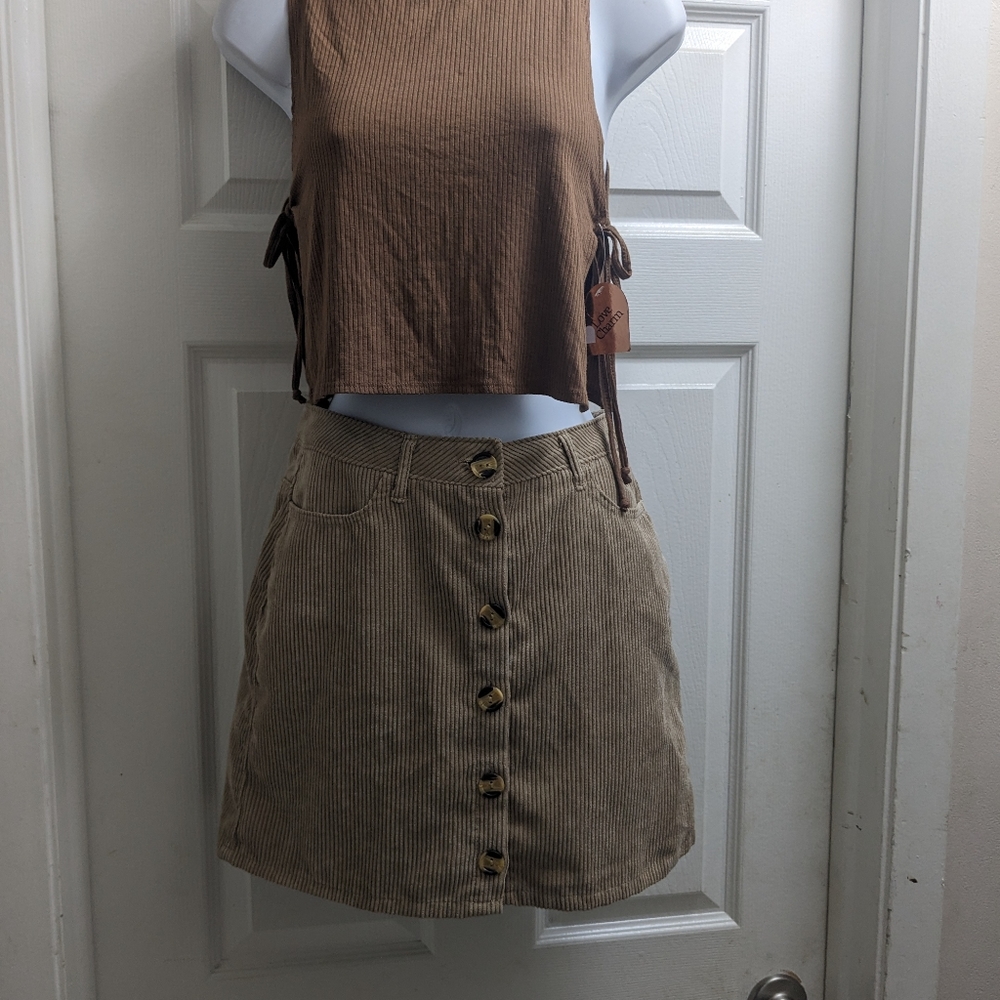 Love charm crop top